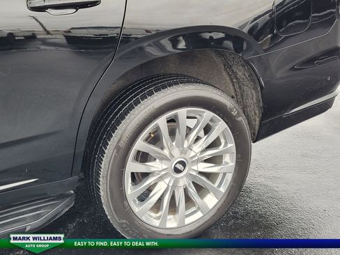 Used 2023 Cadillac Escalade Sport image 10