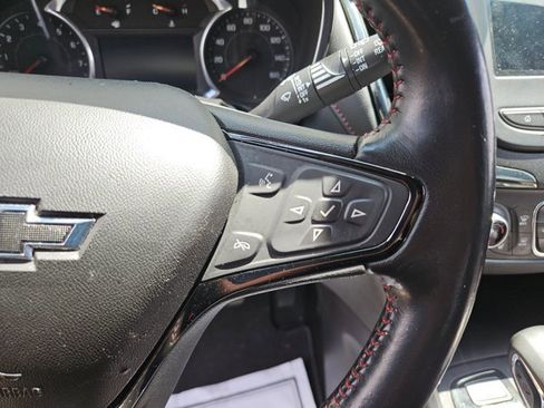 Used 2022 Chevrolet Equinox RS AWD/4WD image 18