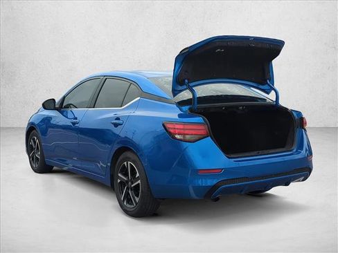 Used 2024 Nissan Sentra SV image 9