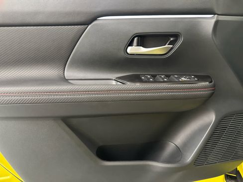 New 2026 Nissan Kicks SR w/ Cold Weather Package image 14