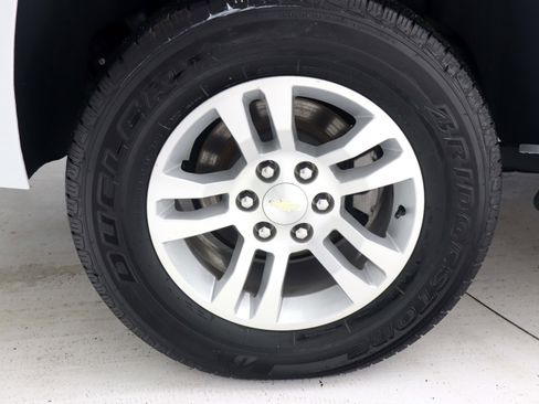 Used 2020 Chevrolet Suburban LS image 34