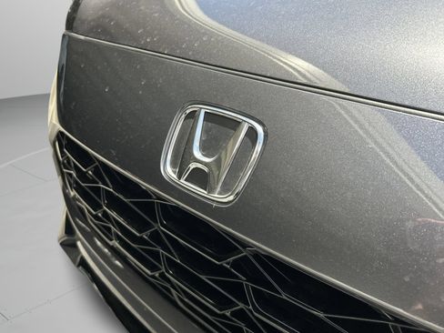 Used 2024 Honda HR-V EX-L image 27