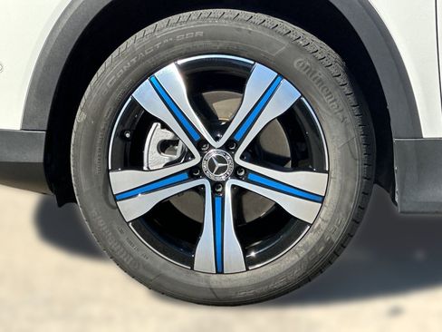 Certified 2023 Mercedes-Benz EQB 300 4MATIC image 13