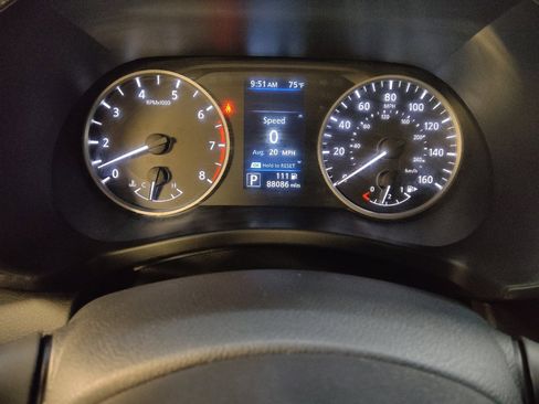 Used 2024 Nissan Sentra S FWD image 23