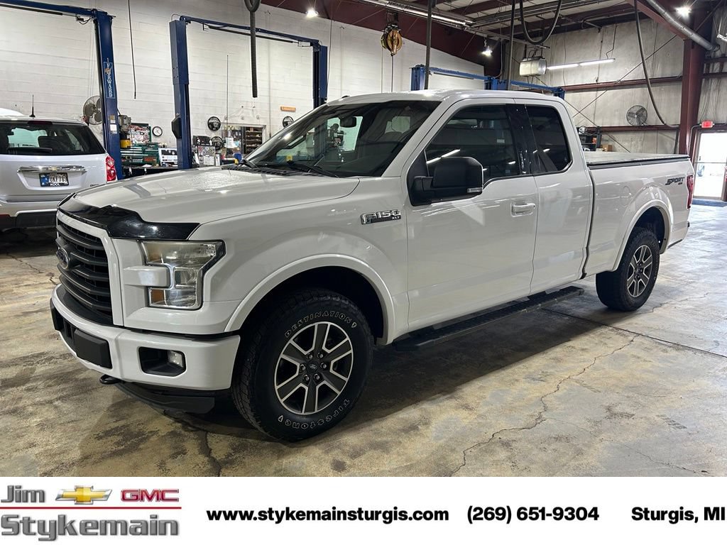Used 2015 Ford F150 XLT w/ Equipment Group 302A Luxury AWD/4WD image 11