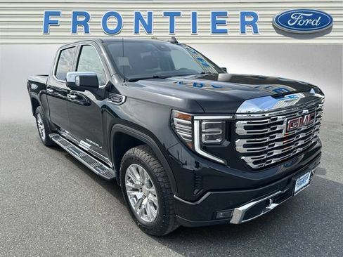 Used 2026 GMC Sierra 1500 Denali w/ Technology Package AWD/4WD image 8