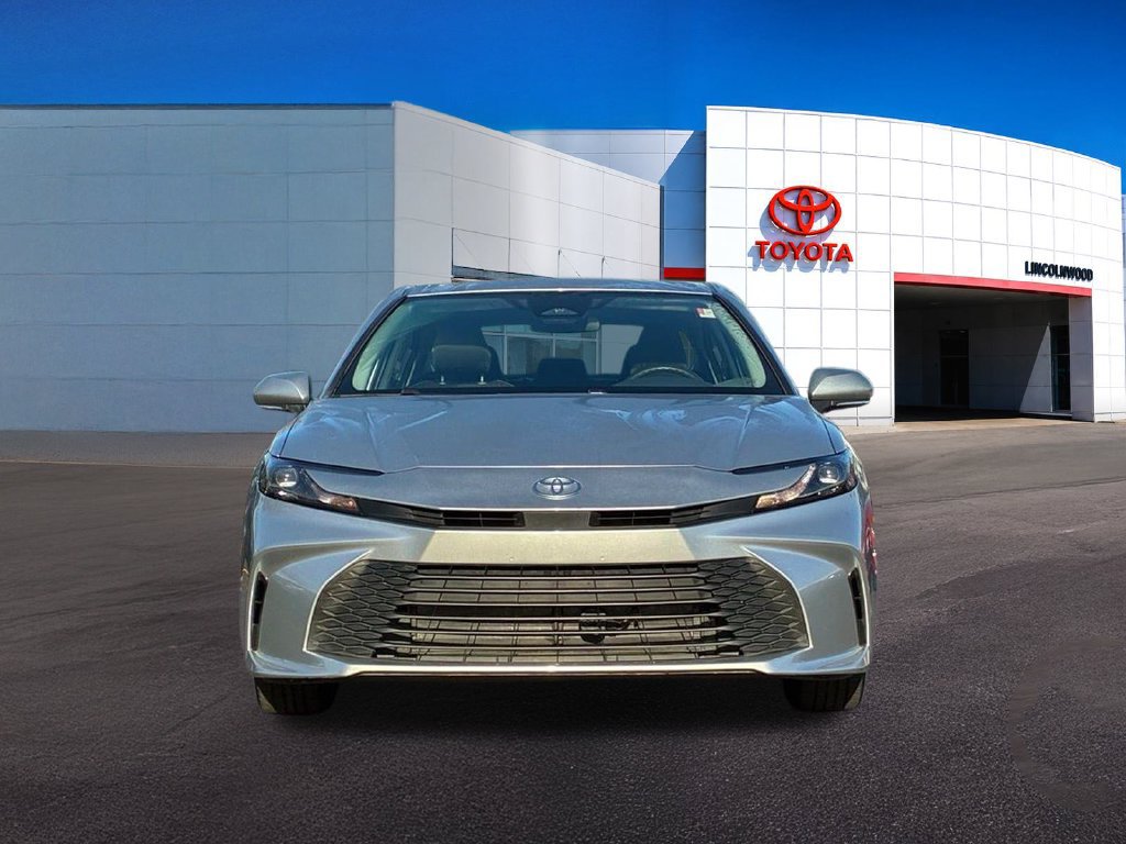 Used 2025 Toyota Camry LE FWD image 4