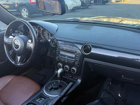 Used 2015 MAZDA MX-5 Miata Grand Touring w/ Premium Package image 9
