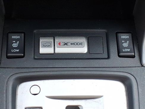 Used 2017 Subaru Forester 2.5i Premium w/ All-Weather Package image 19