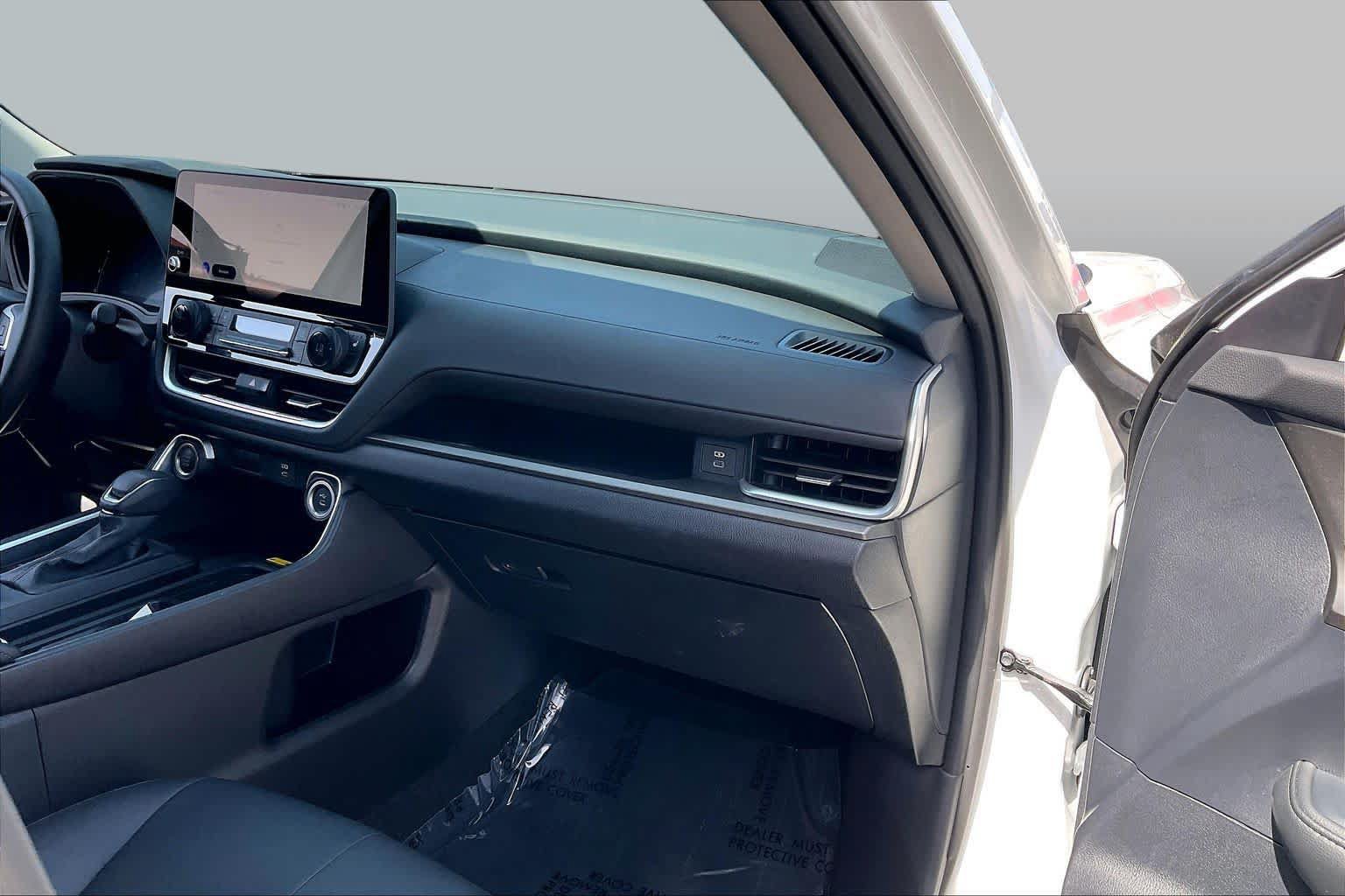 Used 2026 Toyota Grand Highlander AWD image 19