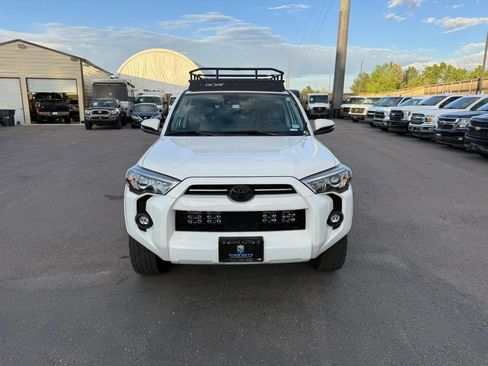 Used 2024 Toyota 4Runner SR5 Premium w/ Moonroof Package AWD/4WD image 9