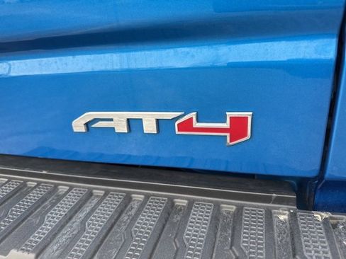 Used 2024 GMC Sierra 1500 AT4 w/ Technology Package image 12