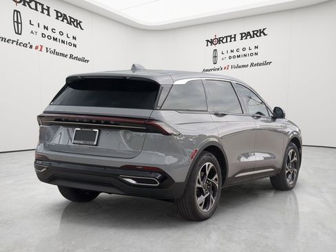 New 2026 Lincoln Nautilus Premier w/ Equipment Group 102A AWD/4WD image 3
