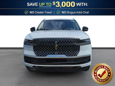 Certified 2025 Lincoln Navigator Reserve AWD/4WD image 11