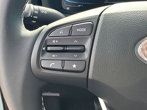 New 2026 Hyundai Venue SEL FWD image 25