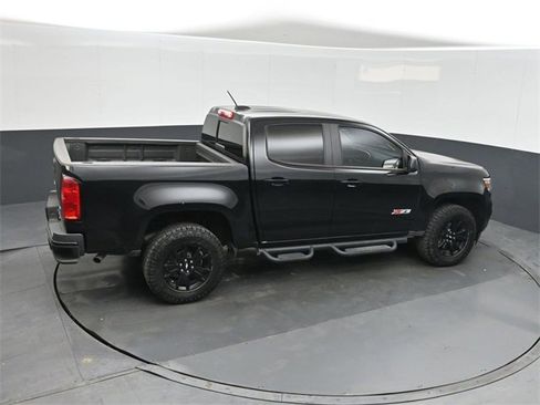 Used 2022 Chevrolet Colorado Z71 w/ Z71 Midnight Edition image 29