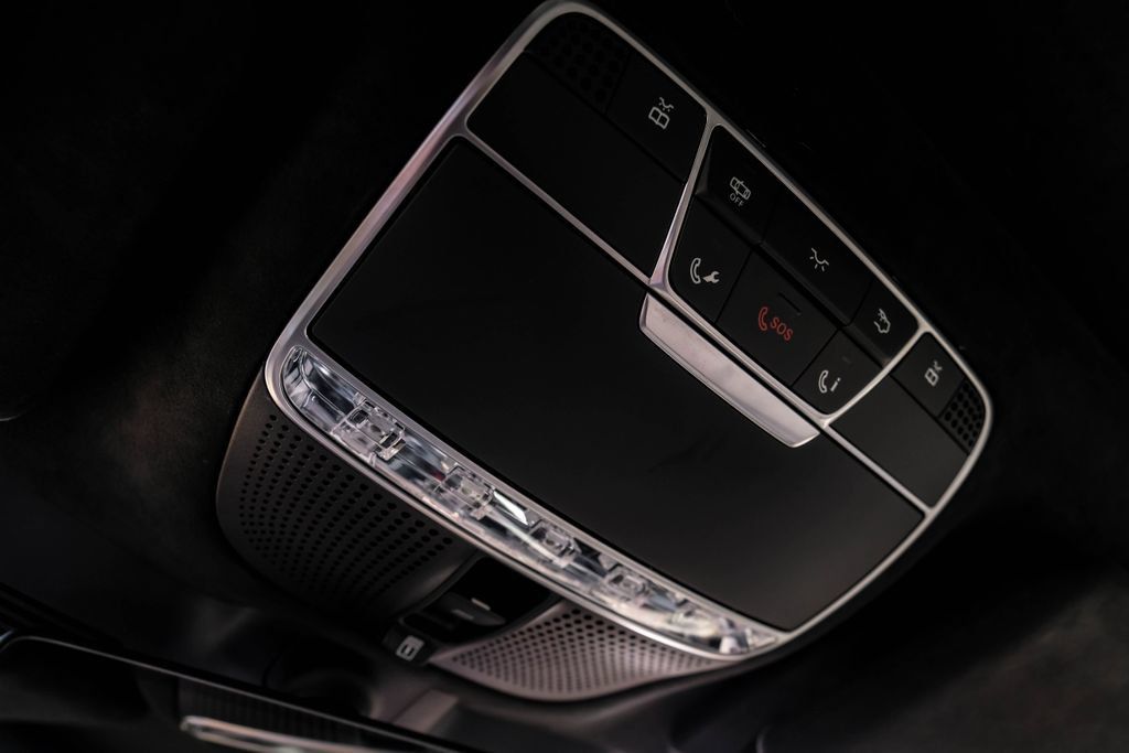 Used 2018 Mercedes-Benz S 63 AMG S 4MATIC Sedan image 29