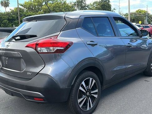 Used 2019 Nissan Kicks SV FWD image 7