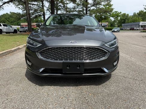 Used 2019 Ford Fusion Titanium FWD image 8