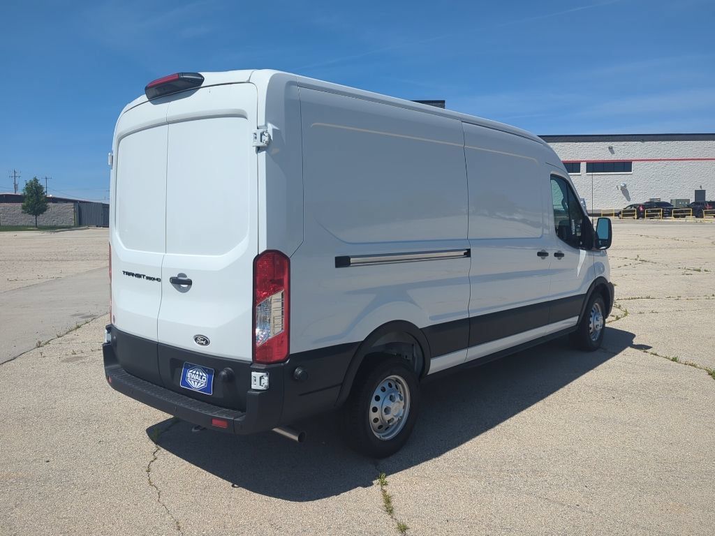 New 2026 Ford Transit 350 148 Medium Roof w/ Load Area Protection Package RWD image 10