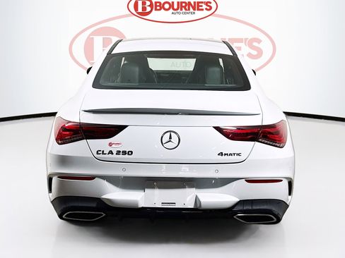 Used 2021 Mercedes-Benz CLA 250 4MATIC image 11