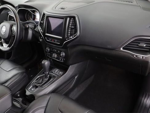 Used 2021 Jeep Cherokee Latitude Lux w/ Comfort/Convenience Group image 20