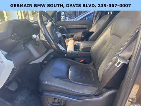 Used 2020 Land Rover Defender 110 SE image 32