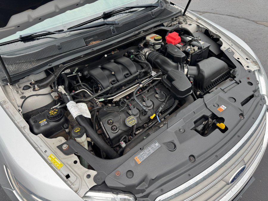 Used 2015 Ford Taurus SEL w/ Equipment Group 201A AWD/4WD image 25