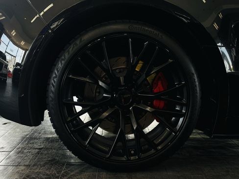 Used 2016 Chevrolet Corvette Z06 w/ 2LZ Preferred Equipment Group RWD image 22