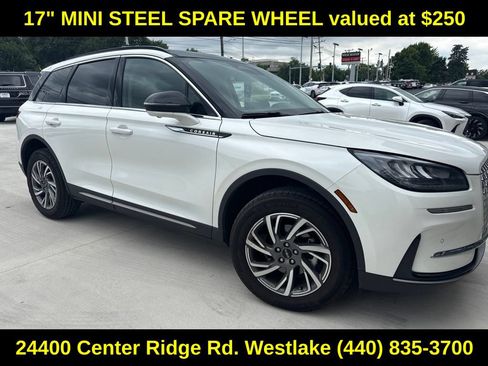 Used 2025 Lincoln Corsair AWD w/ Equipment Group 101A image 6