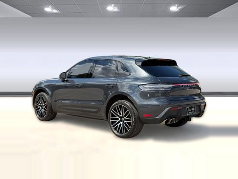 Used 2024 Porsche Macan S AWD/4WD image 3