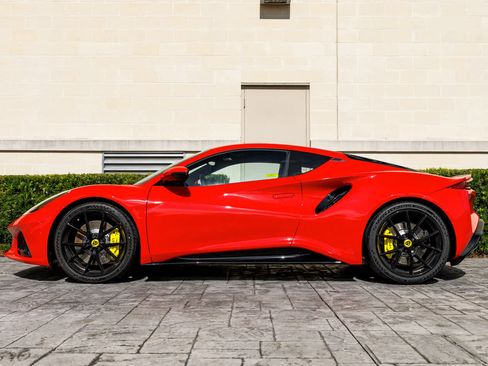 New 2025 Lotus Emira image 36