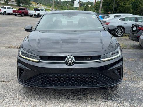 Used 2025 Volkswagen Jetta Sport FWD image 11