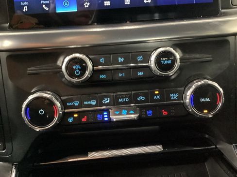Used 2022 Ford F150 Lariat w/ Equipment Group 502A High AWD/4WD image 26