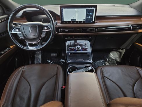 Used 2023 Lincoln Nautilus Reserve w/ Monochromatic Package FWD image 14
