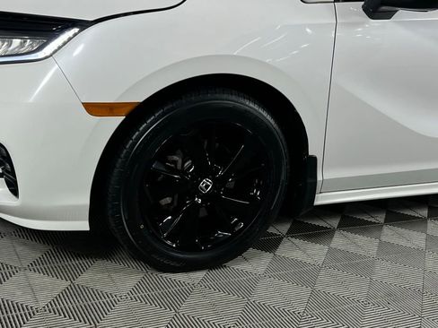 Used 2024 Honda Odyssey Sport image 13