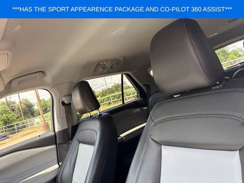 Used 2022 Ford Explorer XLT w/ Equipment Group 202A RWD image 14