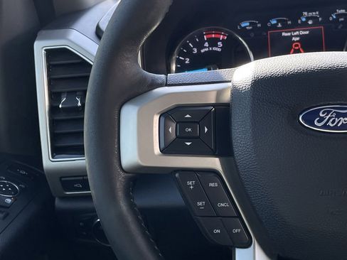 Used 2019 Ford F250 Lariat w/ Lariat Value Package image 13