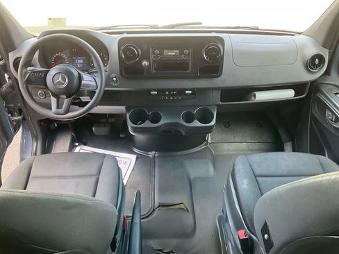 Used 2019 Mercedes-Benz Sprinter 170 image 6