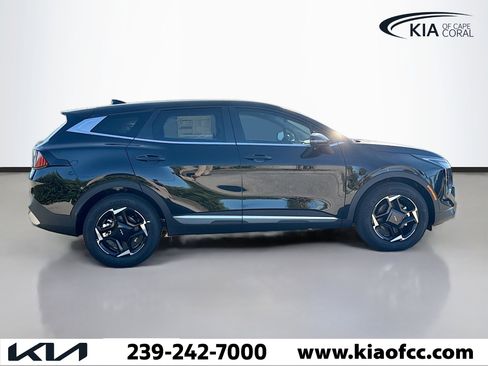 New 2026 Kia Sportage EX image 6