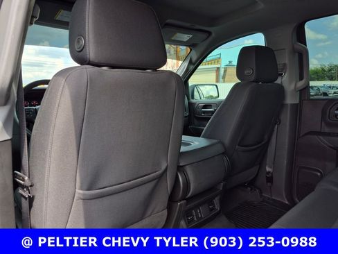 Used 2024 Chevrolet Silverado 1500 Custom w/ LPO, Dark Essentials Package RWD image 33