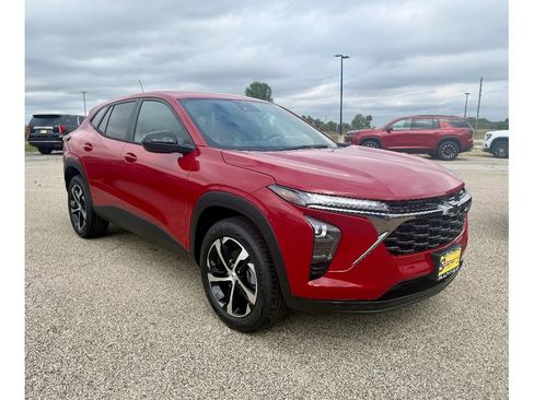 New 2026 Chevrolet Trax RS image 6