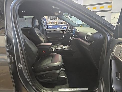 Used 2022 Ford Explorer ST-Line image 35