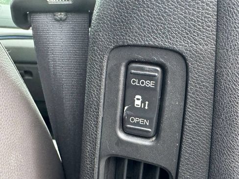 Used 2019 Honda Odyssey Elite image 16