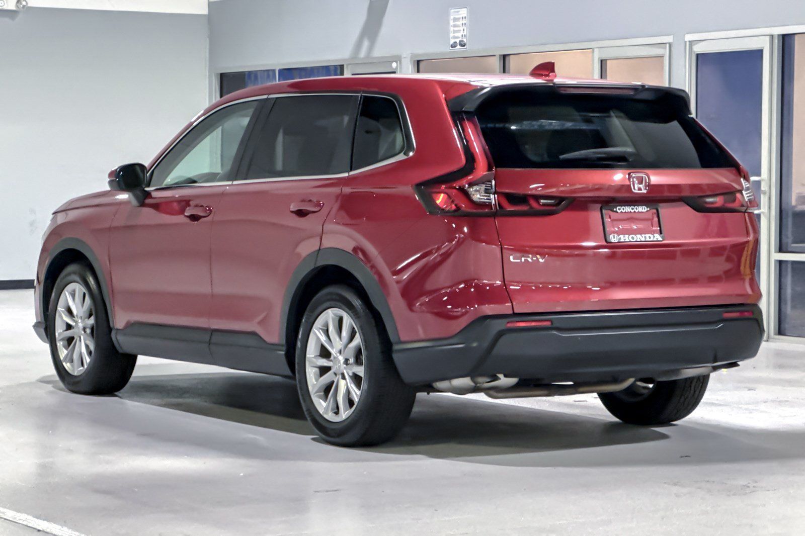 Used 2023 Honda CR-V EX image 3