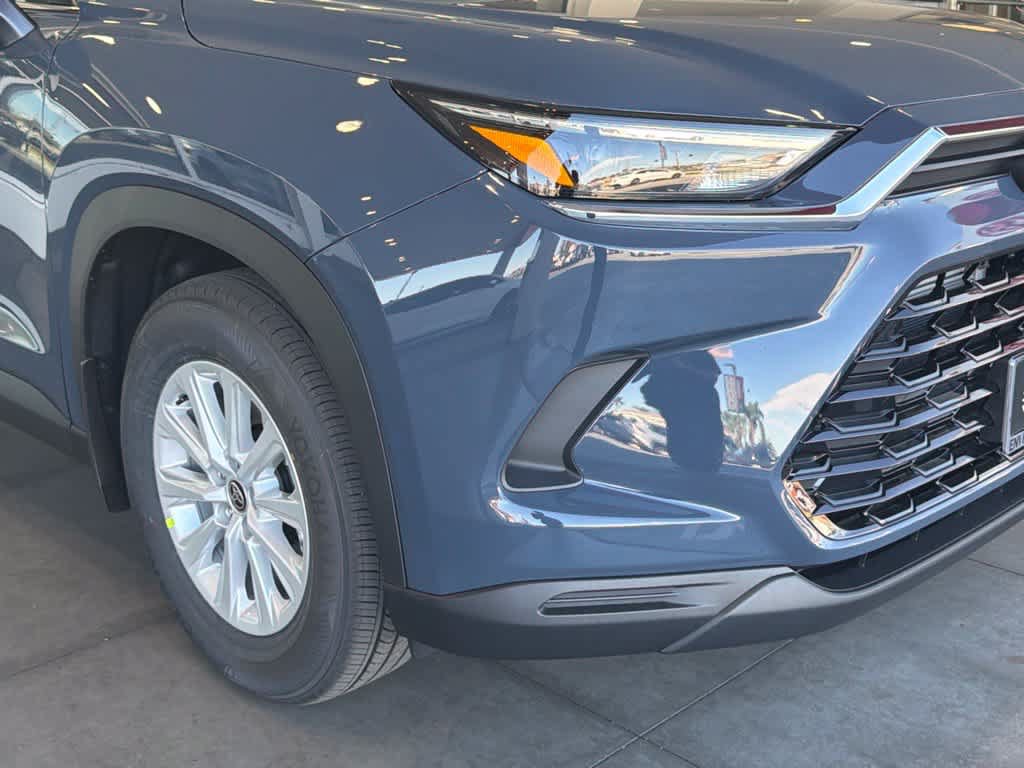 New 2026 Toyota Grand Highlander XLE FWD image 8