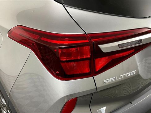 Used 2023 Kia Seltos LX AWD/4WD image 22