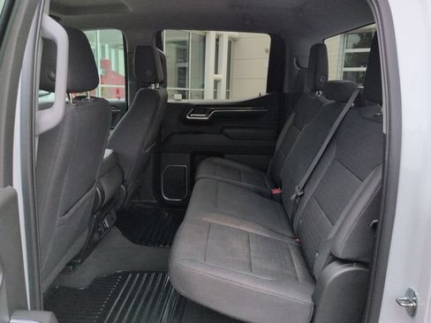 Used 2023 Chevrolet Silverado 1500 LT AWD/4WD image 27