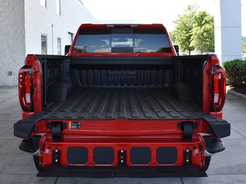 Used 2022 GMC Sierra 2500 SLT w/ SLT Premium Package AWD/4WD image 11