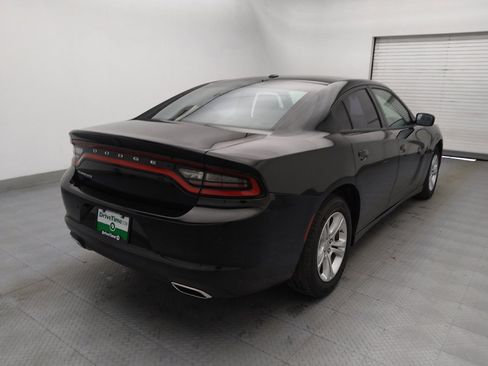 Used 2022 Dodge Charger SXT w/ Driver Convenience Group image 9